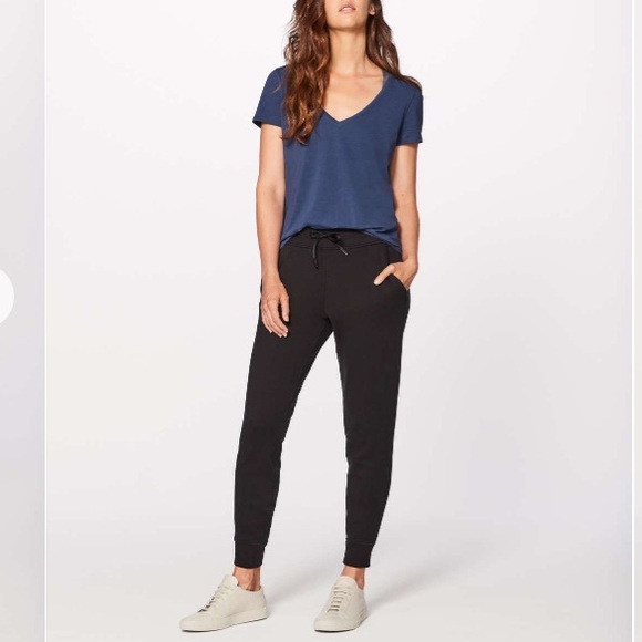 Lululemon Jogger Warm Down 28" Black 4 Pants - Picture 2 of 13